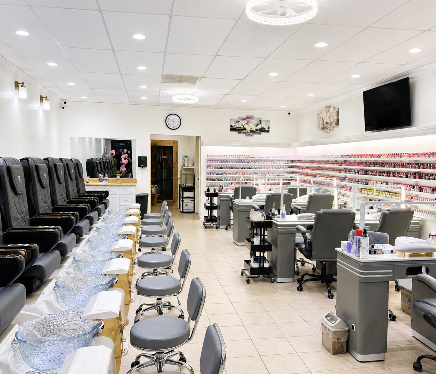 K Nails Interior